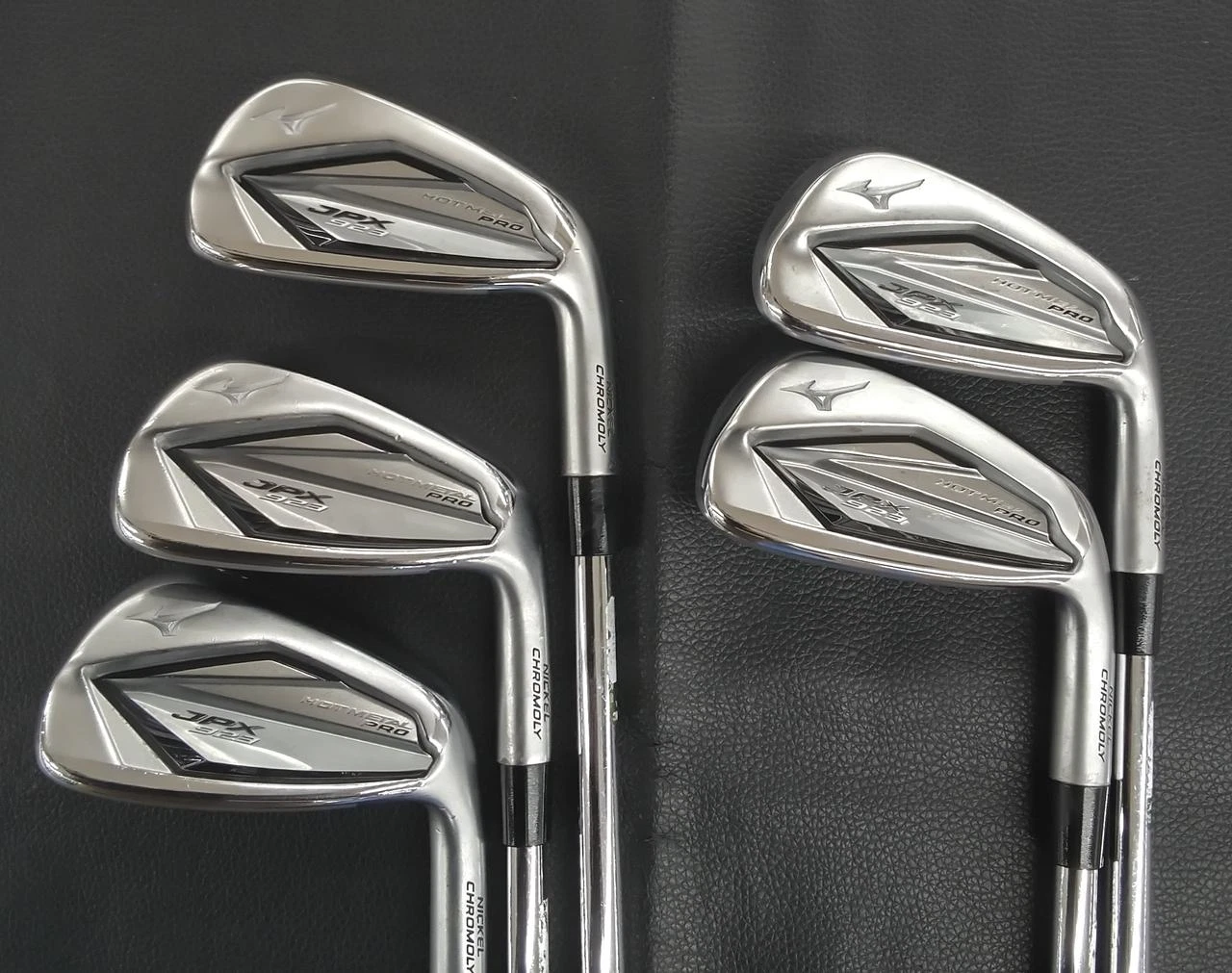 Mizuno JPX923 Hot Metal Irons 5-PW (6 ชิ้น)